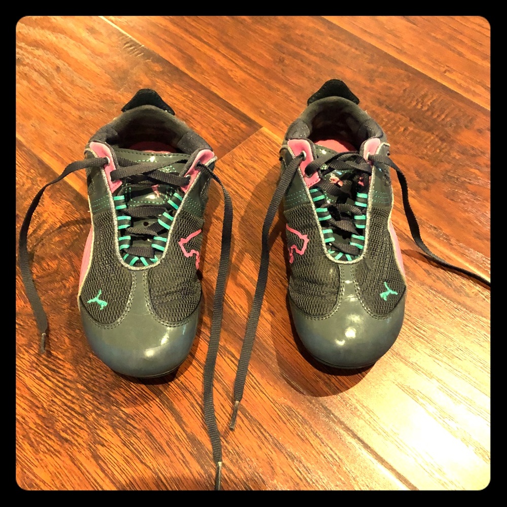 Girls Puma Sneakers